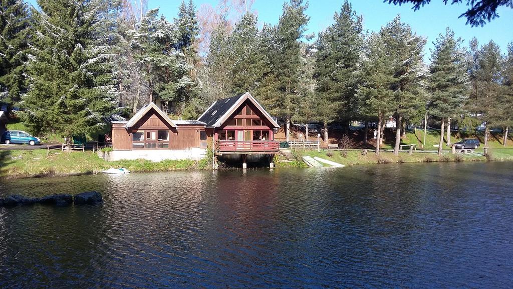Hotel Camping De Flechat Orcival Exterior foto