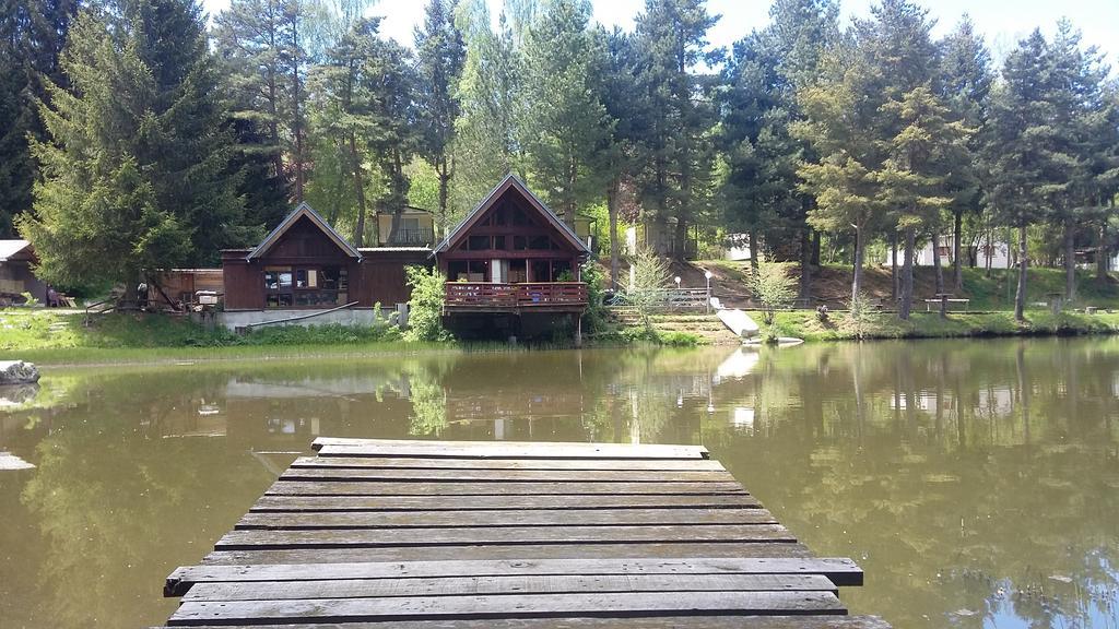 Hotel Camping De Flechat Orcival Exterior foto